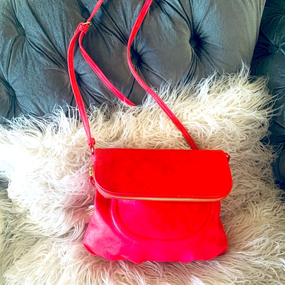 Crossbody handbag